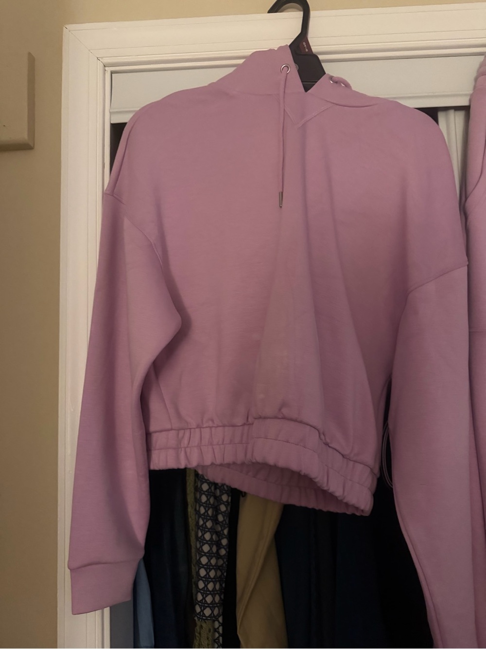 Cropped Lavender hoodie and matching sweatpants Brand New